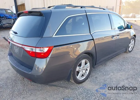 2013 Honda Odyssey Touring/Touring Elite из США, поврежденный, VIN 5FNRL5H95DB013249